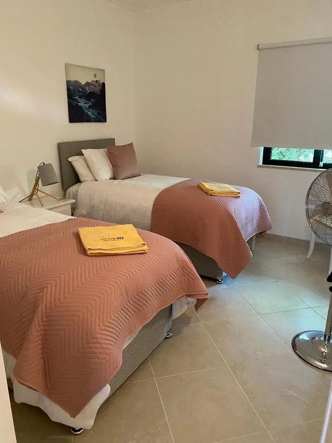Alto Club Apartments 알보르 포르투갈