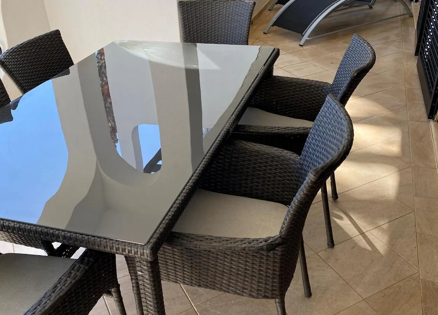 Alto Club Apartments 알보르